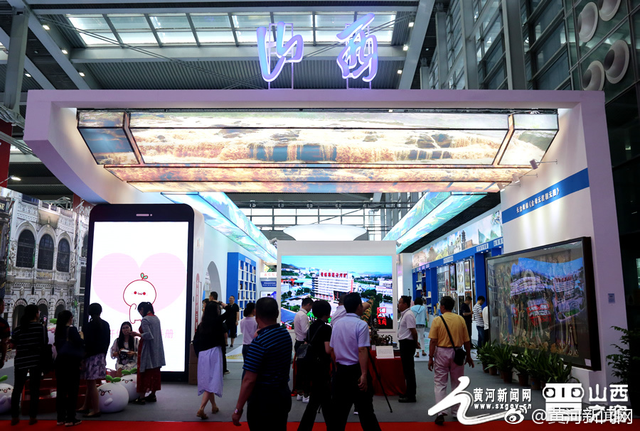 极限国度速降的超人飞行动作怎么做