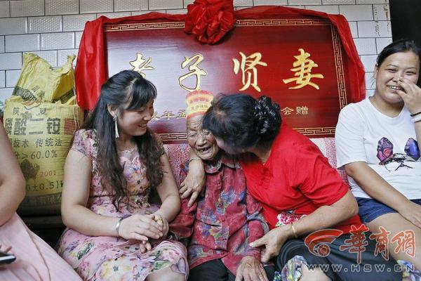 艾尔登法环猎犬骑士套装怎么获得